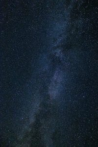 Ausschnitt der Milchstraße im Hochformat, fotografiert mit der EOS R5 und Sigma 24mm Art